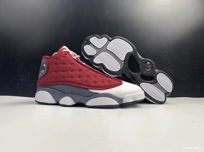 Grey 13 414571- 1161 Retro Red Jordan GoAnywhere Flint Gym 6715 0606